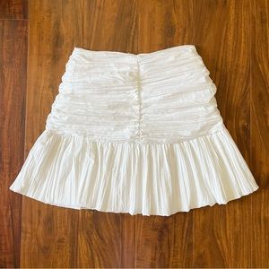 Forever 21 Ruched Pleated white Miniskirt Size S